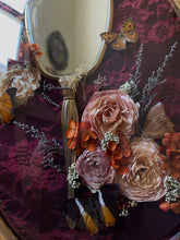 Load image into Gallery viewer, Aurum Reflection
